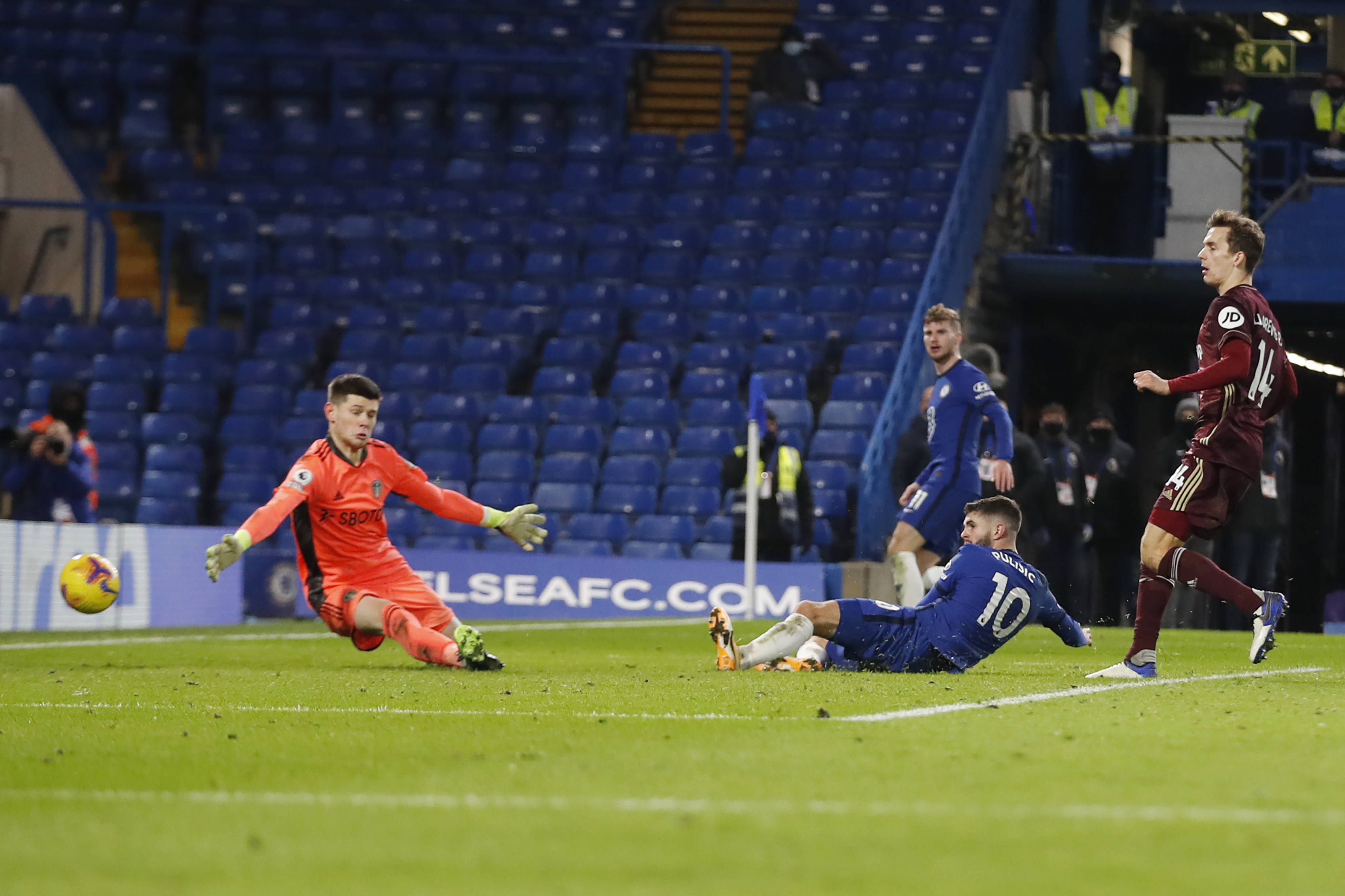 另一舞台上 另一舞台上