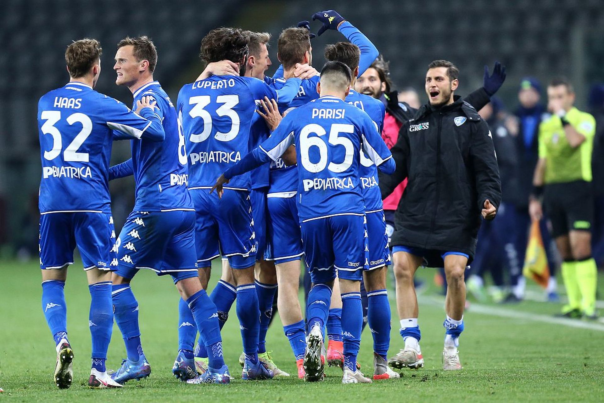 也让运动员 也让运动员