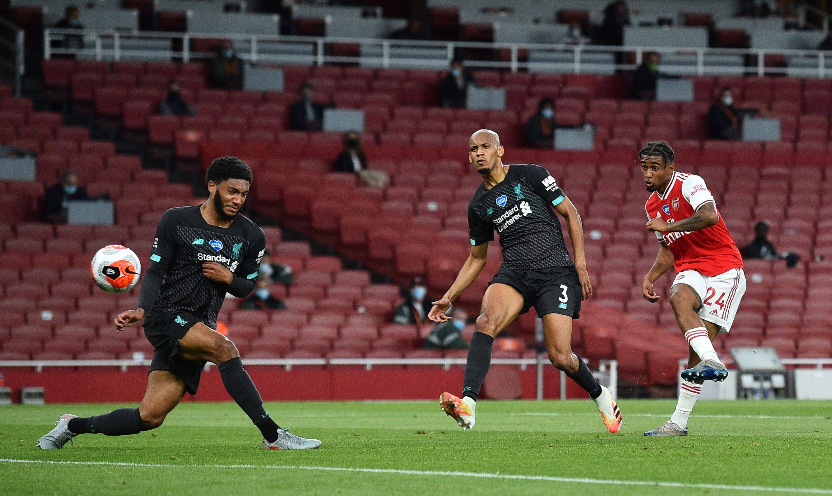 在足球场上 在足球场上